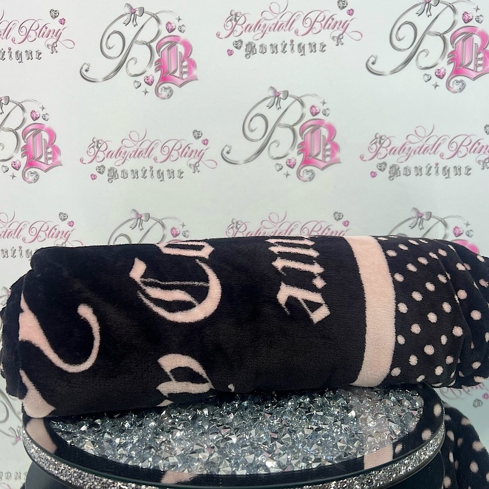 Juicy Couture blanket polka dot logo Black and Pink Plush Throw